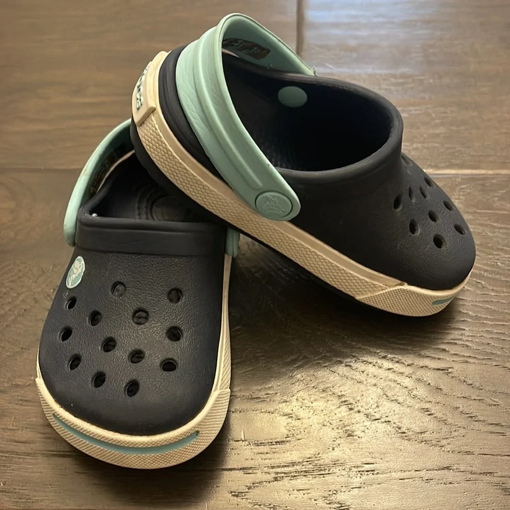 Crocs navy blue toddler shoes clogs size 4 5c